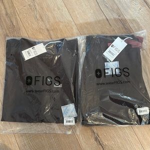 NWOT FIGS espresso scrubs set XS